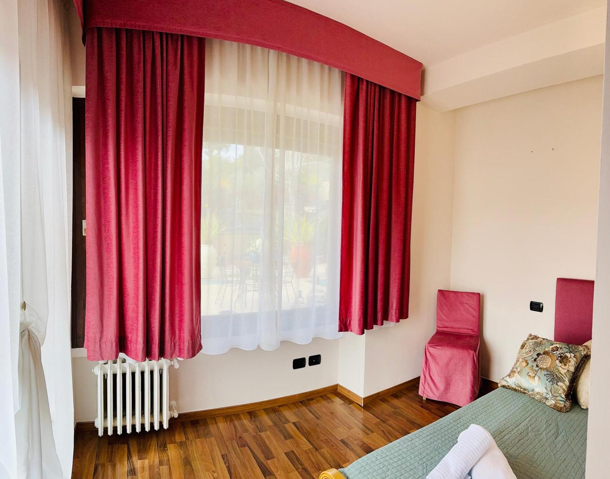 Welcome Traveller Frida'S Rooms كابرينو فيرونيسي المظهر الخارجي الصورة